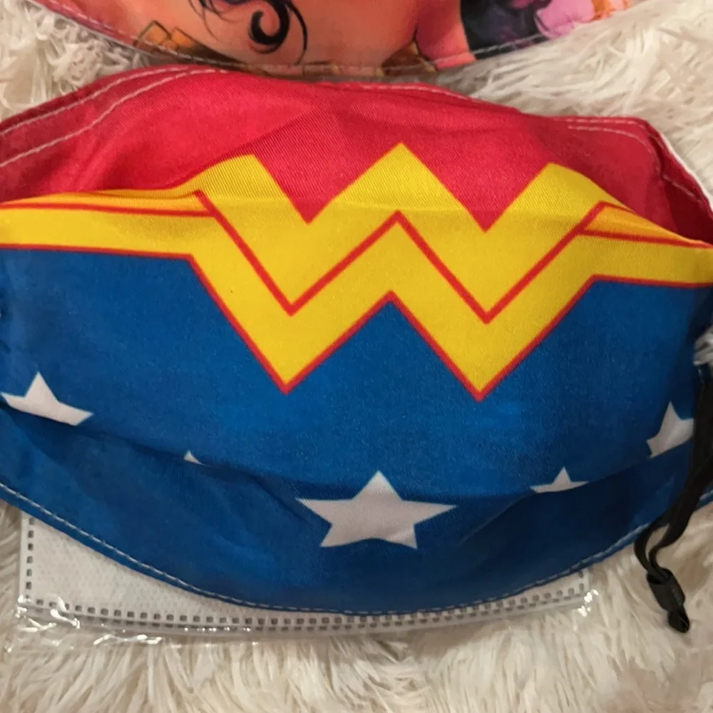 6/$20 New set/2 Wonder Woman face mask